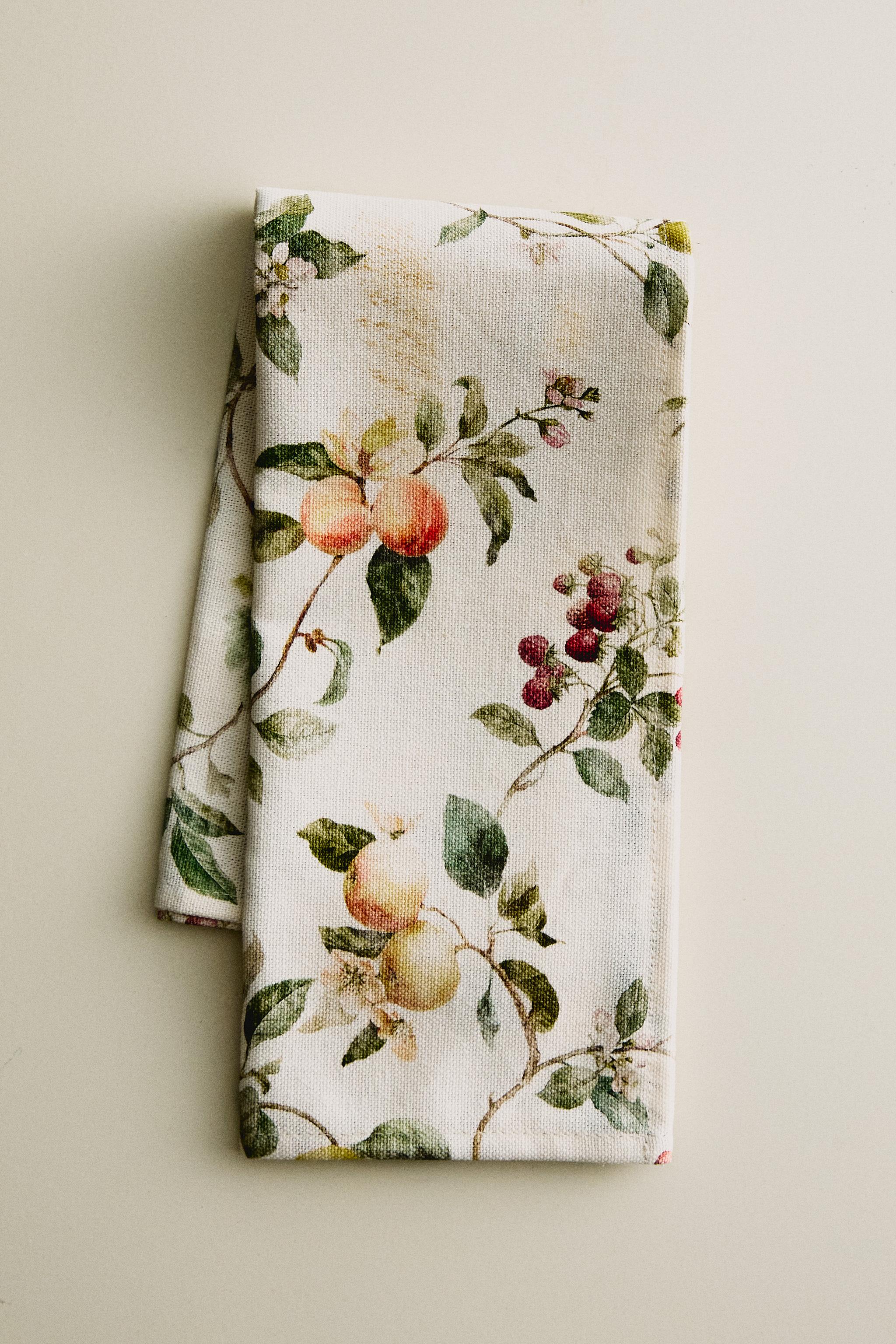 BOTANICAL PRINT NAPKINS (PACK OF 2)